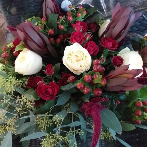 The Windsor Christmas Boxed Bouquet