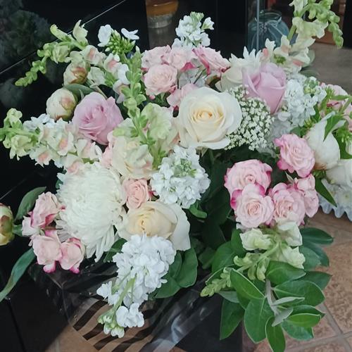 The Ascot Premium Peony Bouquet