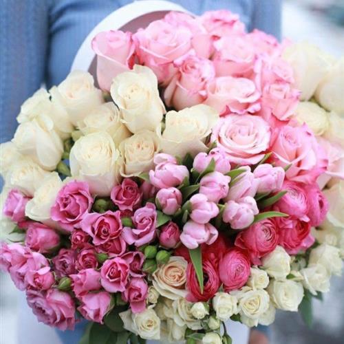 The Chelsea Hand-Tied Luxury Bouquet