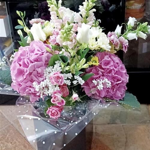 Raspberry Moon Boxed Bouquet 